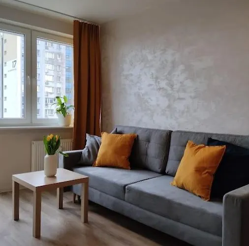 Pomieszkaj Na Kosmonautow *